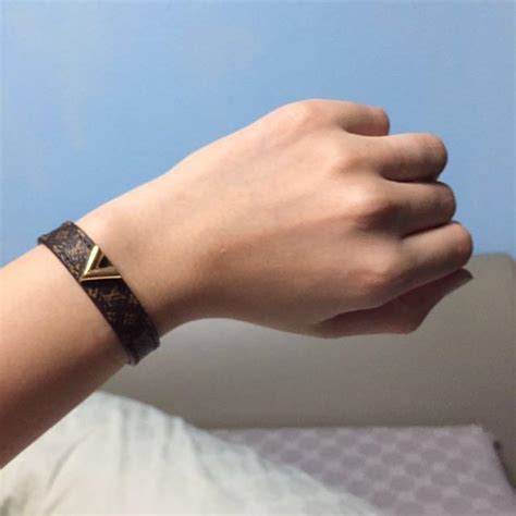 bracelet louis vuitton or|Louis Vuitton bracelet size chart.